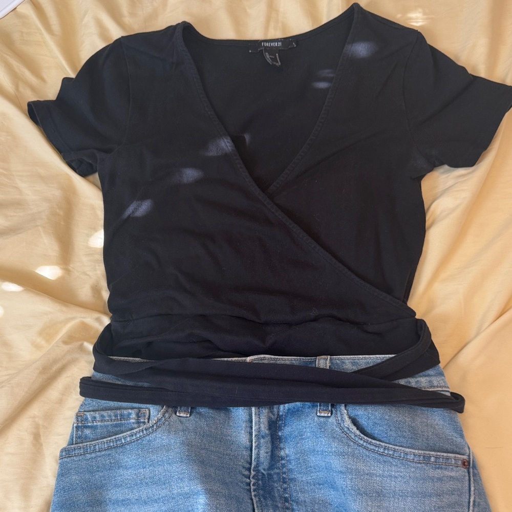 Forever 21 Black Wrap Short Sleeve Top